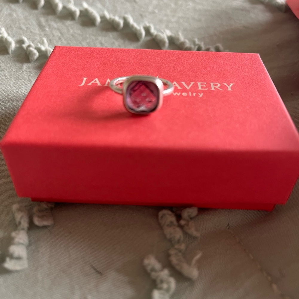 Retired James Avery Isabella ring